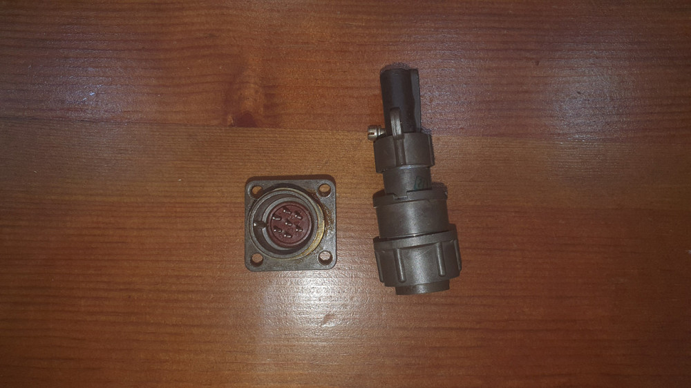 Роз'єм на 7 контактів (вилка та розетка). СССР. Харків - фото 1