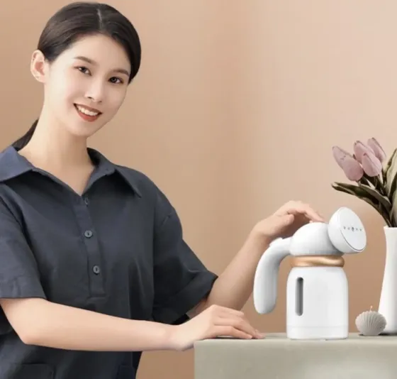 Ручной отпариватель 150мл вертикальный MD2102 800W / пароочиститель для одежды Коломия