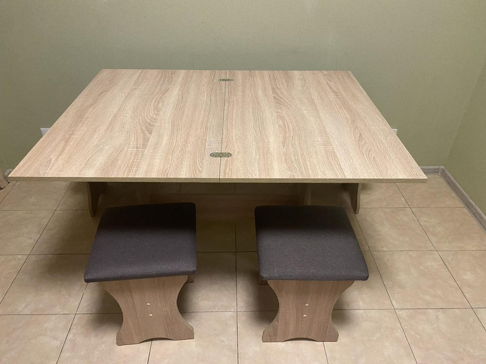 Маленький раскладной стол для кухни и 4 табурета (комплект стол 4 табурета) - Дуб Сонома Львов - изображение 4