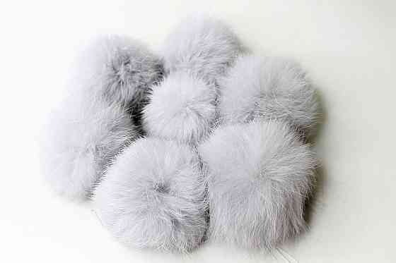 Помпони з натурального хутра кролика Rex на нитці 6-7 см Світло-сірий Харків