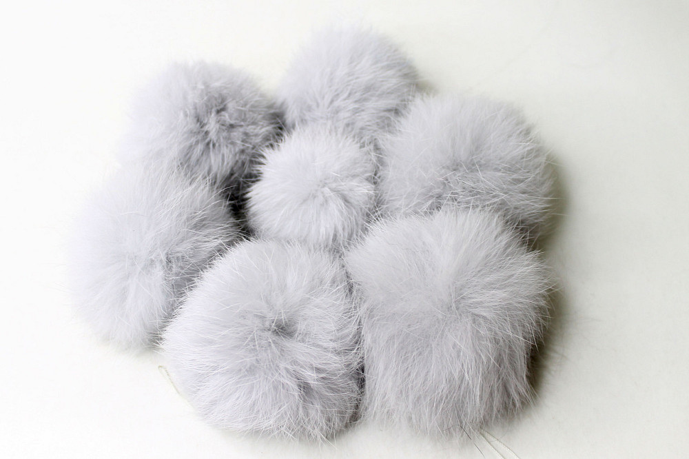 Помпоны из натурального меха кролика Rex на нитке 6 -7 см Светло-серый Харьков - изображение 1