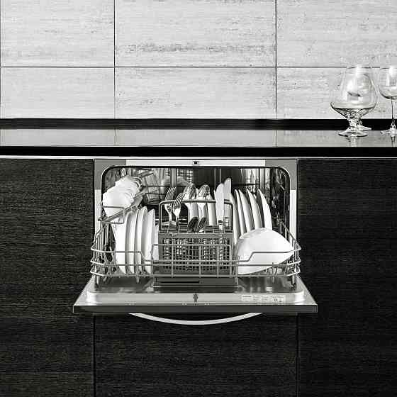 Посудомийна машина Amazonia 6 Luminance зі скляною передньою панеллю, окремішня, 1380 Вт, чорна Рівне