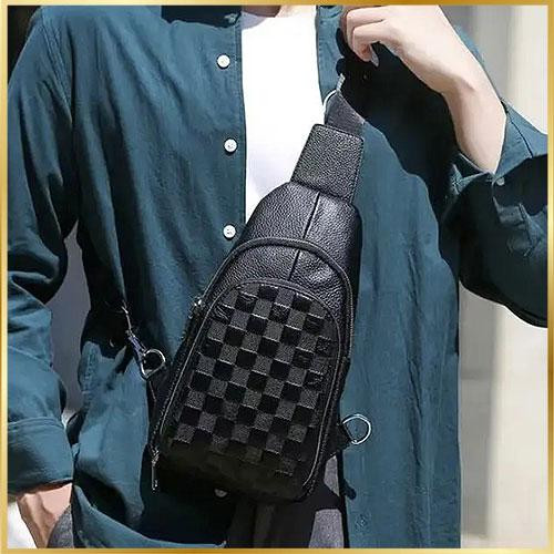 Брендова чоловіча нагрудна сумка рюкзак-слінг із натуральної шкіри молодіжна шкіряна чорна сумочка на плече Tiding Bag Київ - фото 1