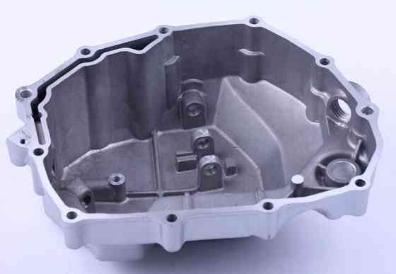 Кришка двигуна права мотоцикл СВ125/150 Мукачево