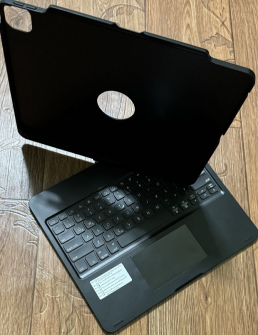 Клавиатура для iPad 12.9