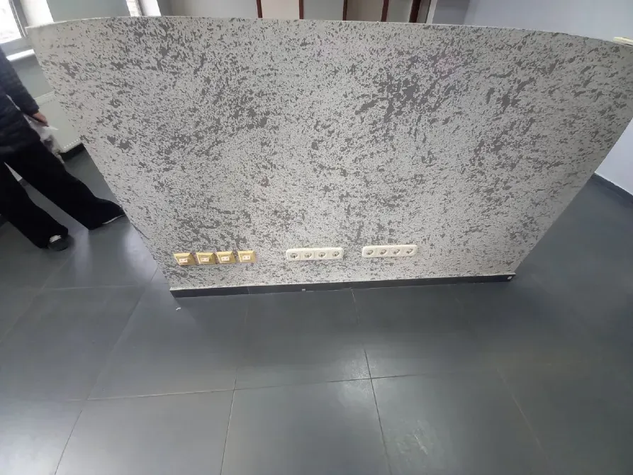 Офіси з гарним ремонтом, 6 поверх Самий центр міста (вул Шевченка) Зручне планування, просторі кімнати (див. план), свій туалет і комірки Дніпро - фото 14