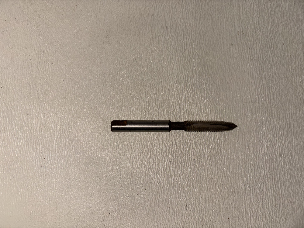 Метчик ручной М6. СССР. Харьков - изображение 1