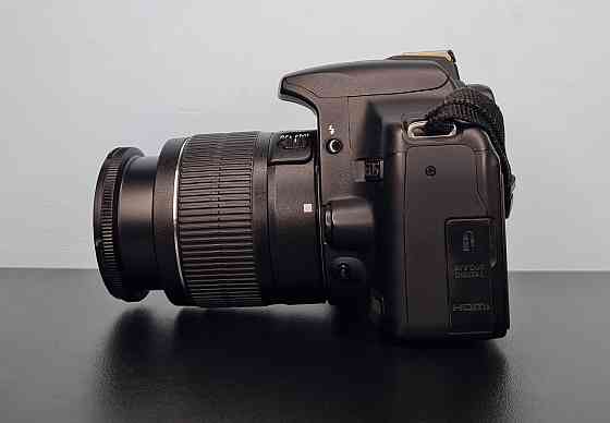 Дзеркальний фотоапарат Canon D500 + kit об'єктив 18-55 + сумка + 64GB Клевань