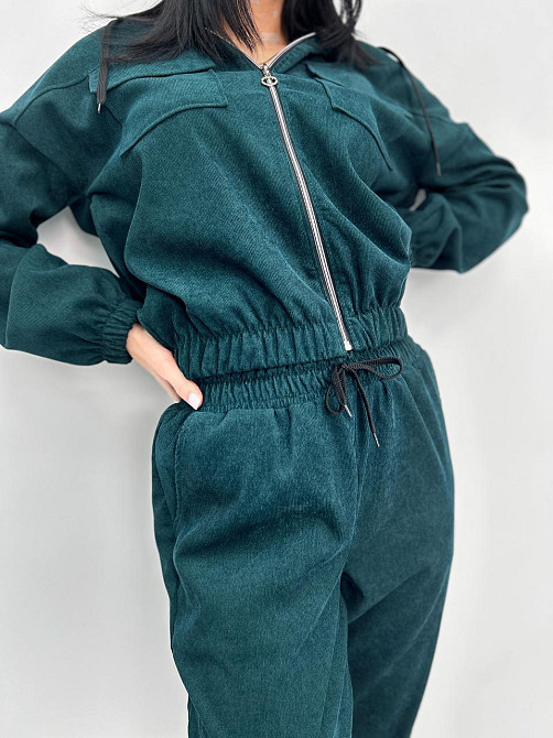 Вельветовый костюм-двойка 