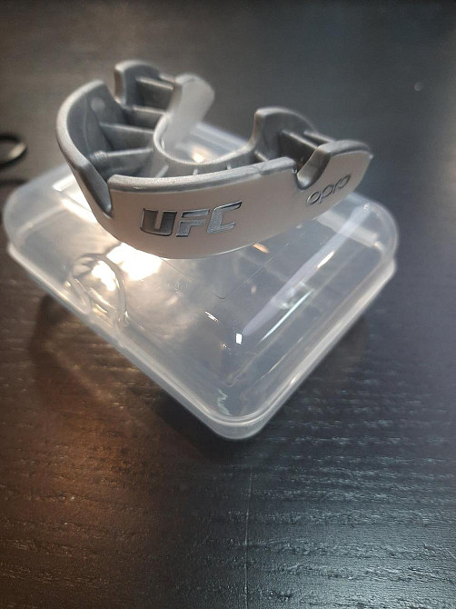 Капа OPRO Silver UFC доросла (вік 11+) White/Silver (ufc.102514003) Луцк - изображение 8