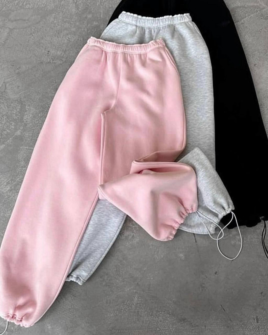 Жіночі утеплені обʼємні штани на резинці в стилі оверсайз трьохнитка на флісі Одеса - фото 1