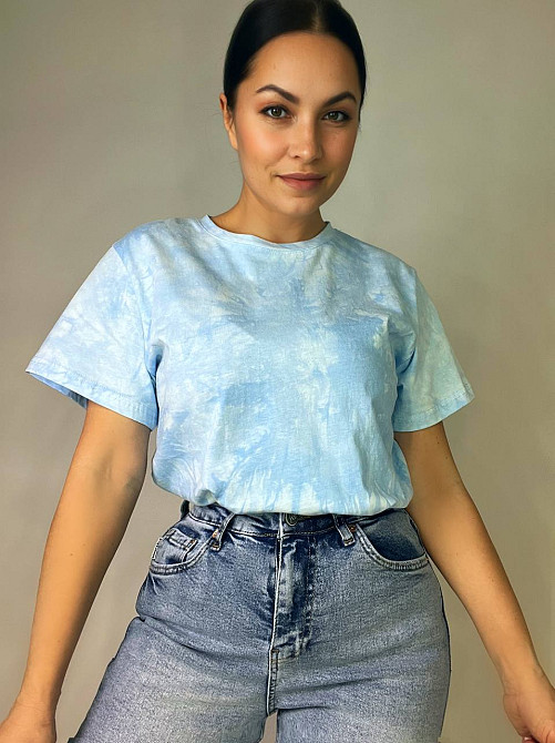 Футболка женская A-N 2539 вареная тай дай с вышивкой пчелкой one size голубая, голубой, one size Киев - изображение 15