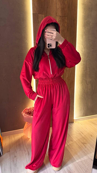 Жіночий стильний повсякденний комбінезон велюр плюш Червоний, 42/44 Одеса - фото 5