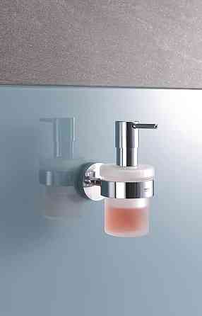 Дозатор жидкого мыла Grohe Essentials New (40448001) Киев