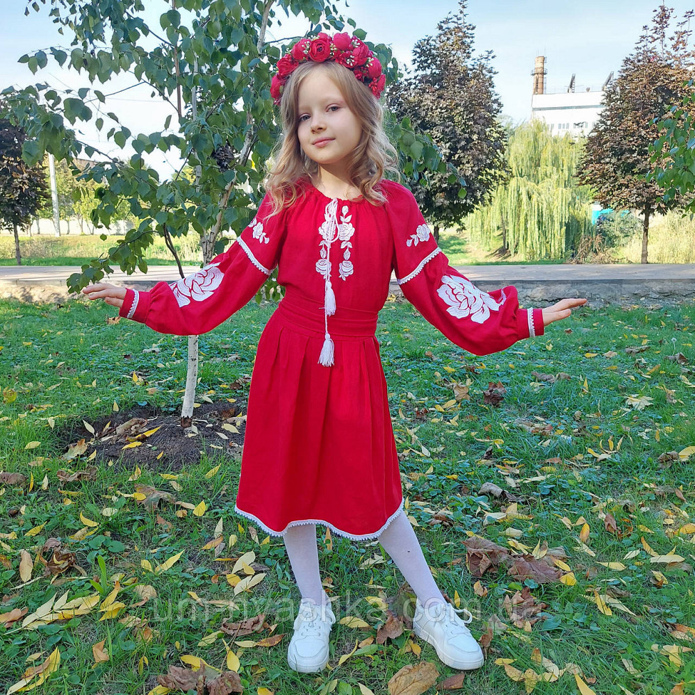 Голубое платье вышиванка 