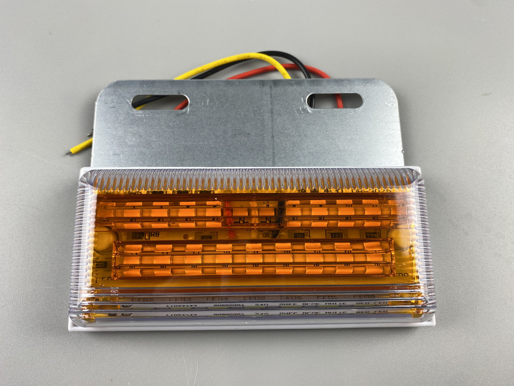 Ліхтар габаритний світлодіодний LED задній бічний 24V жовтогарячий світло габаритки на авто універсальні Мукачево - фото 9