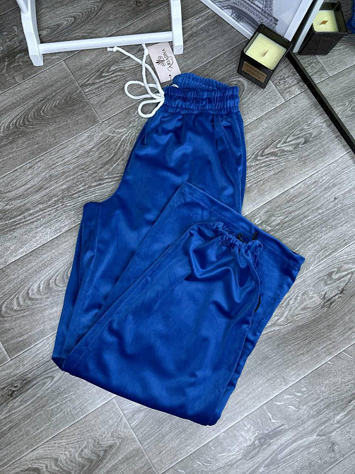 Жіночі базові штани велюрові вільного крою турецький королівський велюр Синій, 46/48 Одеса - фото 1