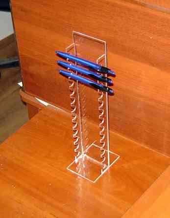 Подставка EKOSTAR под ручки вертикальная на 13 шт диаметром 13 мм Киев