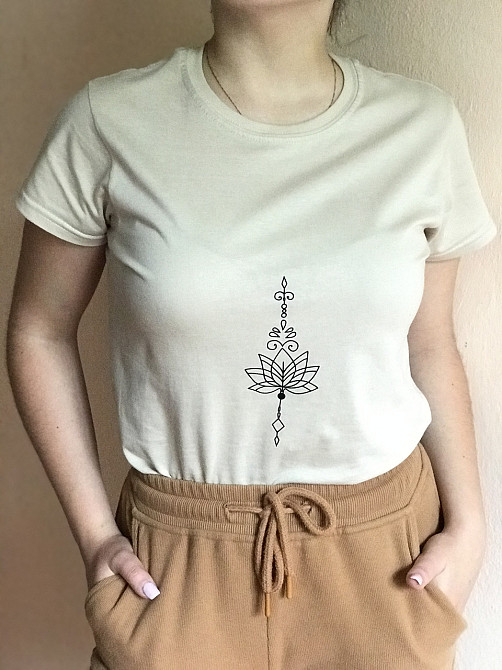 Женская футболка 100% хлопок с абстрактным принтом Черновцы - изображение 4