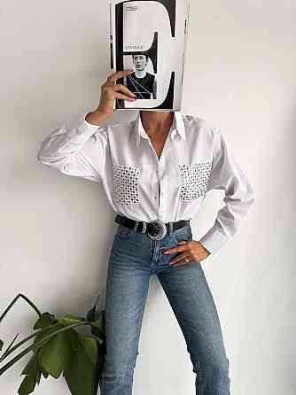 Женская базовая оверсайз рубашка с декором на карманах 65% коттон и 35% полиэстер Белый Одесса