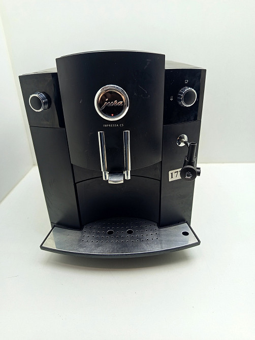 Кавомашина Jura Impressa C5 Black (Б клас) Луцк - изображение 1