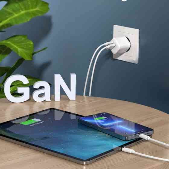 Зарядний пристрій 1хUSB-C+1xUSB 33W PD QC3.0 PD5006 білий Choetech (PD5006-EU-WH) Киев