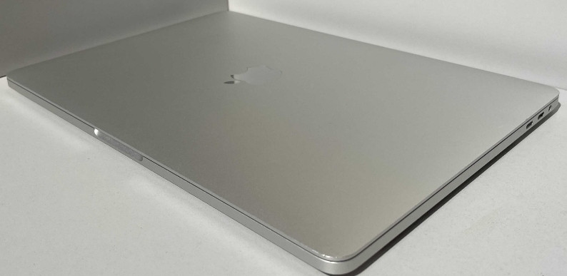 Ноутбук: MacBook Pro 13 (2019) Touch bar Apple Київ - фото 4