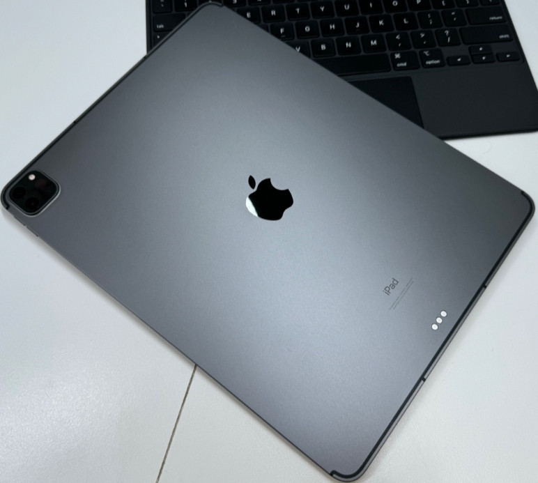 Планшет: iPad Pro 12.9 (2021) Wi-Fi + Cellular LTE 1Tb. Space Gray ( MHP13, MHRA3) Київ - фото 6