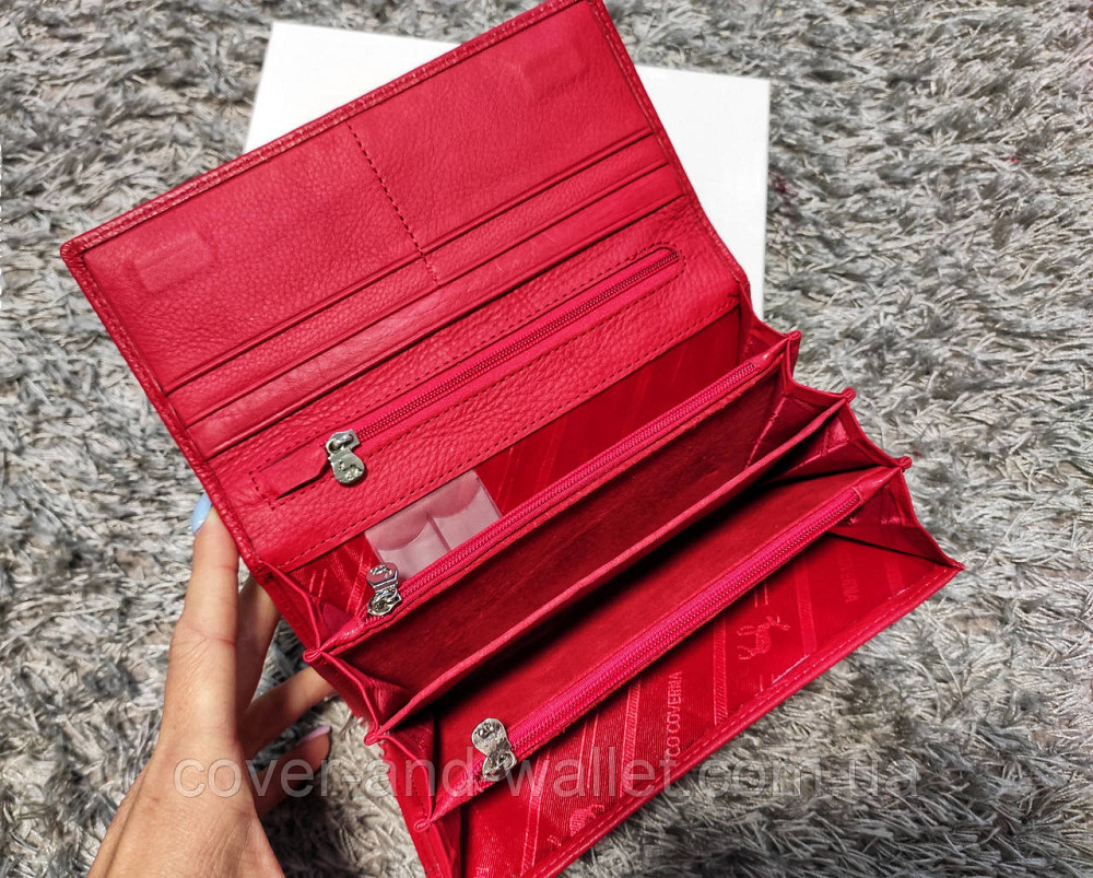 Жіночий якісний шкіряний гаманець на магнітах червоного кольору Marco Coverna Київ - фото 3