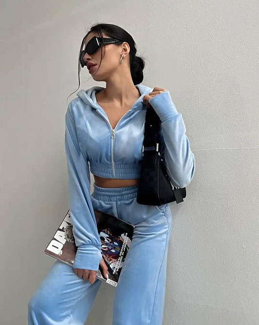 Женский повседневный велюровый костюм двойка с широкими брюками и укороченной кофтой плюшевый велюр Голубой, 46/48 Одесса - изображение 6