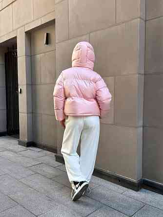 Женская короткая куртка дутик с карманами и капюшоном плащевка перламутр на синтепоне Пудра, 42/44 Одесса