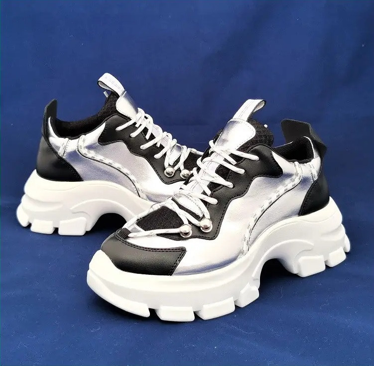 . Жеганські Кросівки на Танкетці Сріблясті Сліпони Мокасини на Платформі Білі (розміри: 36,38,39) — 16 Дніпро - фото 1