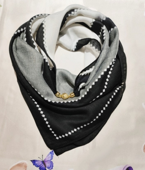 Шарф жіночий з магнітною застібкою Чорно-білий Сміла - фото 3