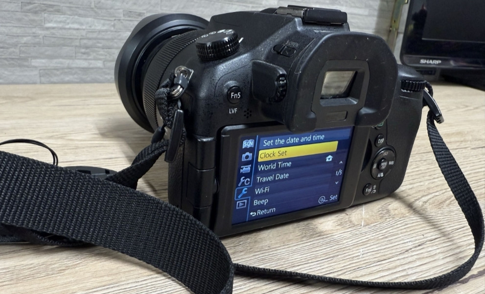 Фотоаппарат Panasonic Lumix DMC- FZ1000 Объектив 25-400mm Киев - изображение 5