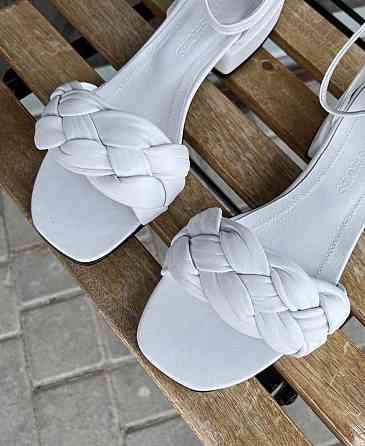 KATI SHOES Босоніжки жіночі білі літні KATI SHOES 132 шкіряні / Модні босоніжки на підборах р. Коломыя