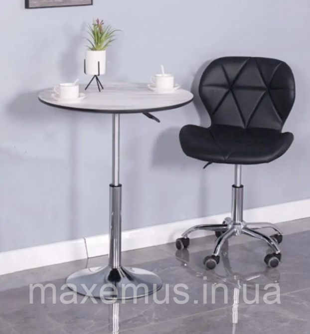 Офисное кресло для работы за компьютером B-531 ортопедическое кресло для дома и офиса чорное Мостиска - изображение 1