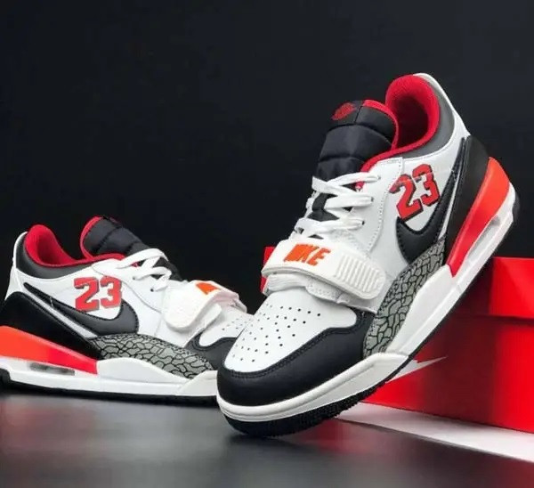 Чоловічі Термо Кросівки Nike Jordan Білі Шкіряні Джордани Найк Єврозима (розміри:41,42,43,44,45) Відео Огляд Дніпро - фото 6