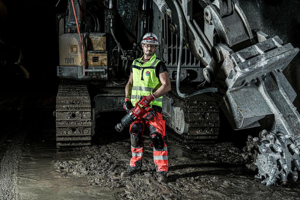 Гайковерт аккумуляторный 1'' MILWAUKEE, M18 FUEL ONEFHIWF1DS-0C Одесса - изображение 4