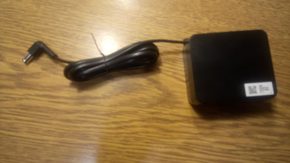 Блок живлення Samsung 19 V 3.11 A Луцьк - фото 1