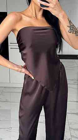 Женский трендовый легкий костюм двойка: топ-бандо и широкие брюки дабл шелк Шоколад Одесса