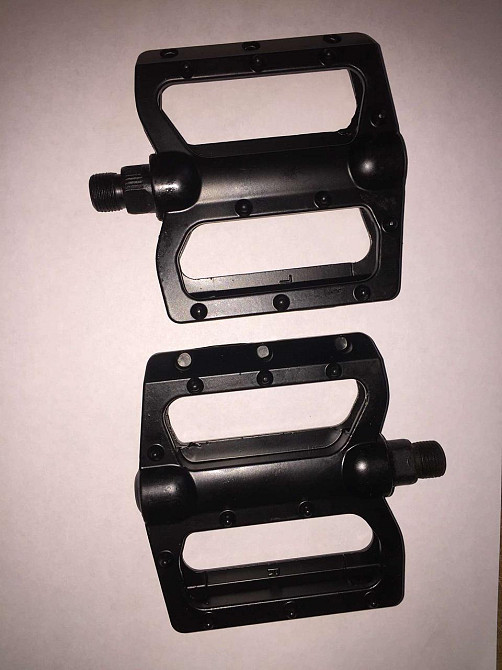 Педали велосипедные горные (алюминий, широкие, черные) Мукачево - изображение 1