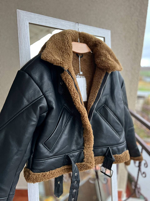 Дублянка жіноча Aftf Basic 2437 коротка авіатор на блискавці з коричневим хутром екошкіра чорна, чорний, L Київ - фото 12