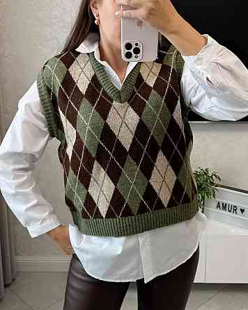 Женский теплый оверсайз жилет с геометрическим орнаментом Хаки Одесса