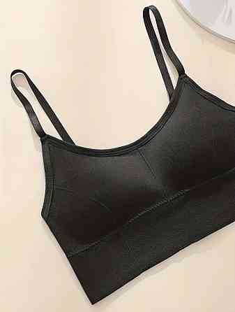 Женская базовая майка-топ на тонких бретелях бесшовная S черный Киев