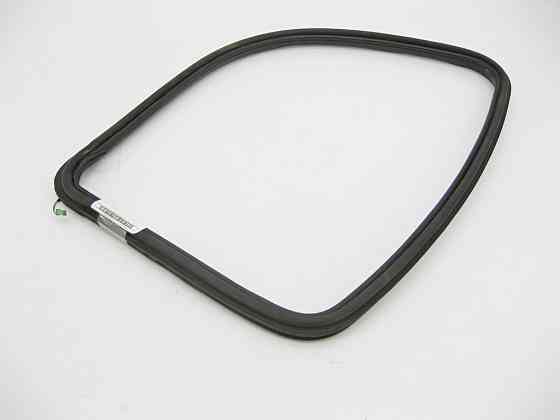 Mercedes-Benz  A1646701339 Ущільнювач лівої кватирки заднього крила GL X164 Одеса