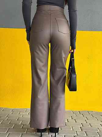 Женские стильные повседневные брюки с эко кожи на флисе. Шоколад, 40/42 Одесса