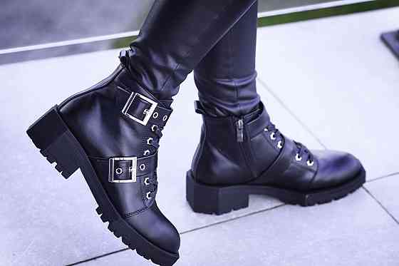 Черевики жіночі шкіряні демісезонні весна-осінь на низькому ходу чорні (2761) р. 38-40 / Череви Коломыя