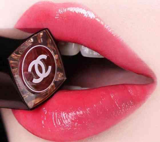 Зволожувальна помада для губ Chanel Rouge Coco Flash 91 Bohème Слов'янськ