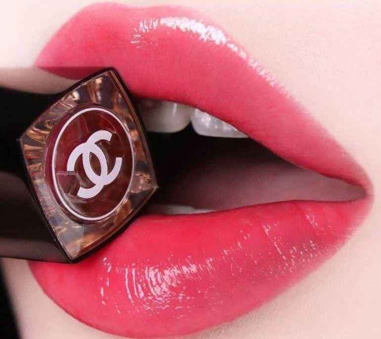 Увлажняющая помада для губ Chanel Rouge Coco Flash 91 Bohème Славянск - изображение 3