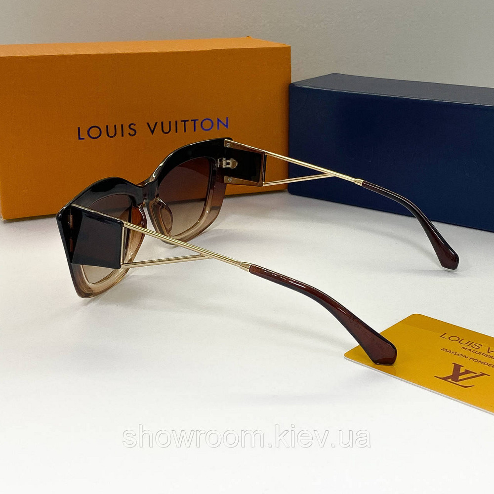 Женские солнцезащитные очки 